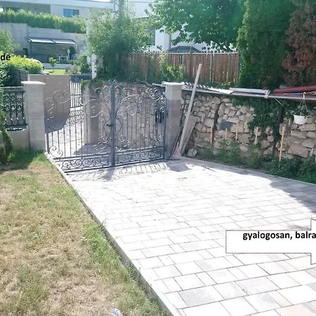 Sarlo Utcai Haz Ferienhaus