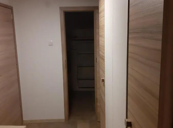 Sarlo Utcai Haz * ヴェスプレーム