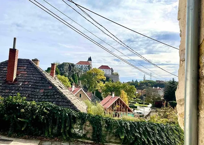 Sarlo Utcai Haz * Veszprém